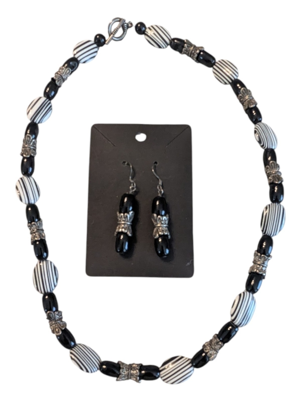 VTG Black White Zebra Heavy Beaded Antiqued Silver Tone Necklace & Earrings Set